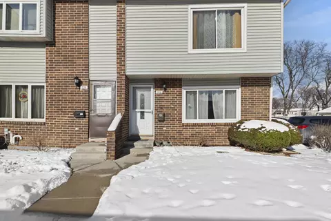 218 Grand Canyon Dr, Madison, WI 53705