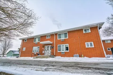 5345 Garden View Ct #106, Madison, WI 53713