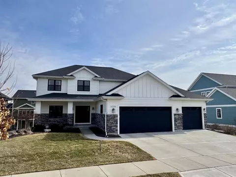 6256 John F Kennedy Dr, Deforest, WI 53532