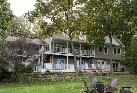 5525 Portage Rd, Madison, WI 53704