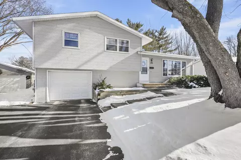125 Cameo Ln, Madison, WI 53714