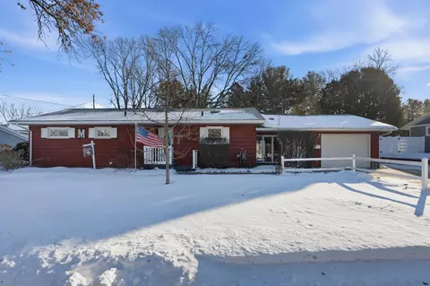 1035 7th Ave, Platteville, WI 53818