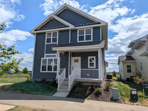 27 Windflower Way, Mount Horeb, WI 53572