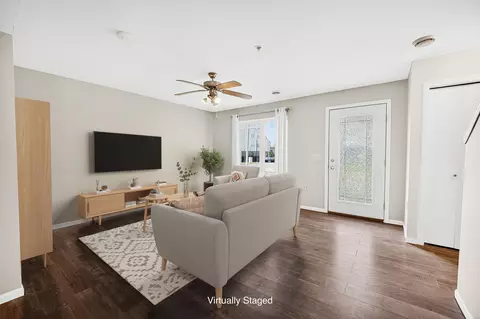 6720 Fairhaven Rd #10, Madison, WI 53719
