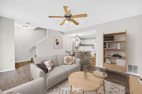 6720 Fairhaven Rd #10, Madison, WI 53719