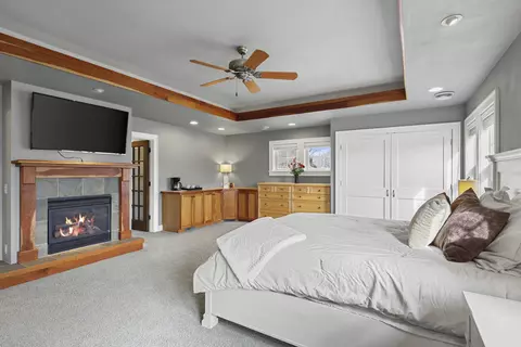 155 Prairie Ave, Prairie Du Sac, WI 53578