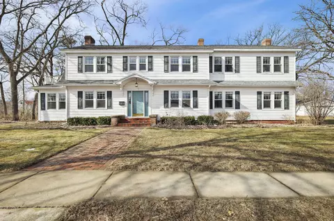 155 Prairie Ave, Prairie Du Sac, WI 53578