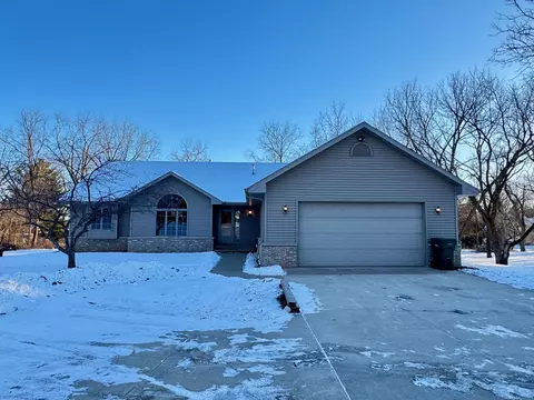 n5726 Susan Street, Green Lake, WI 54941