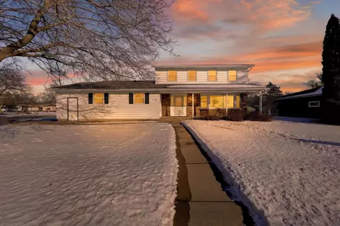 170 River St, Belleville, WI 53508