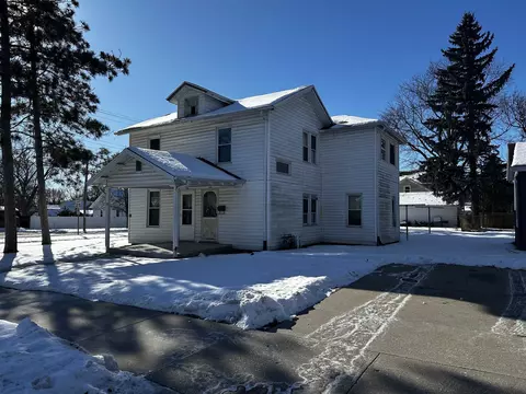 424 Lincoln St, Janesville, WI 53548