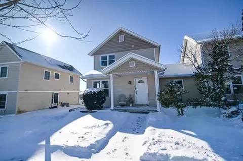 204 S Musket Ridge Dr, Sun Prairie, WI 53590