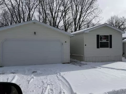 404 Lincoln Ave #6, Reeseville, WI 53579