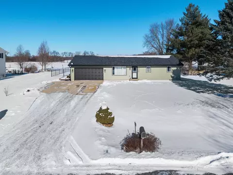 4700 Holm Rd, Oregon, WI 53575