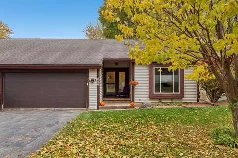1006 S Division St, Waunakee, WI 53597