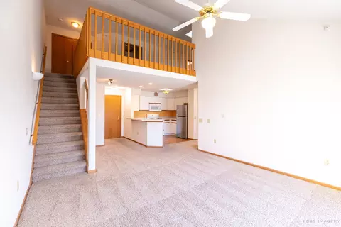 7203 Mid Town Rd #305, Madison, WI 53719