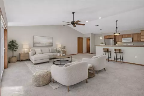 1010 Parkview Dr #5, Milton, WI 53563