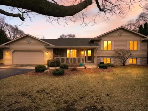 2338 E Pine Tree Ct, Milton, WI 53563