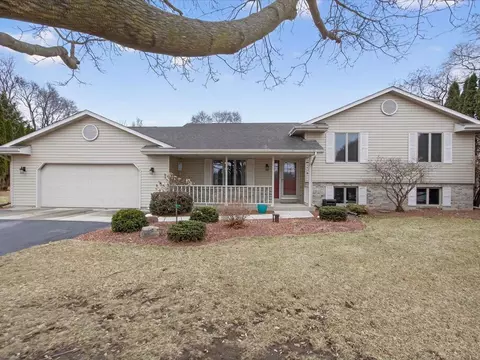Exterior - 2338 E Pine Tree Ct, Milton, WI 53563 photo 10 of 13