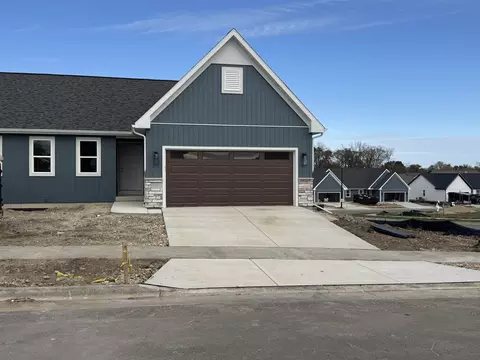 400 Orchid Ave, Stoughton, WI 53589