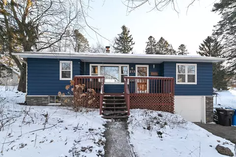 213 Highland St, Mount Horeb, WI 53572