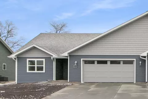 624 Roosevelt St, Baraboo, WI 53913