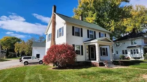 605 W Madison St, Lake Mills, WI 53551