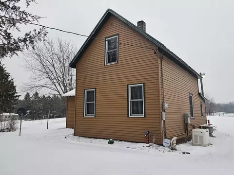 w6173 Meredith Road, New Lisbon, WI 53950