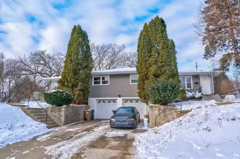 17-19 Bluebird Ct, Madison, WI 53711