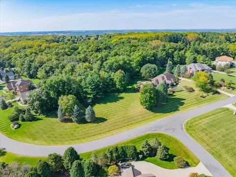 3303 Saracen Way, Verona, WI 53593