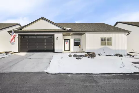 204 Bonnie Ln, Belleville, WI 53508