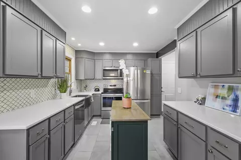 1317 Ellen Ave, Madison, WI 53716