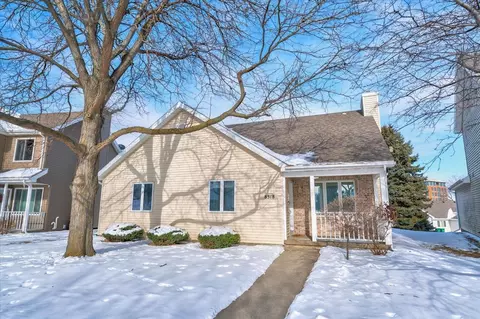 8318 Inverness Dr, Madison, WI 53717
