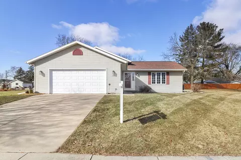 533 Lewellen St, Marshall, WI 53559