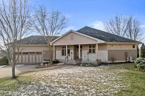 216 Steeple Ct, Johnson Creek, WI 53038