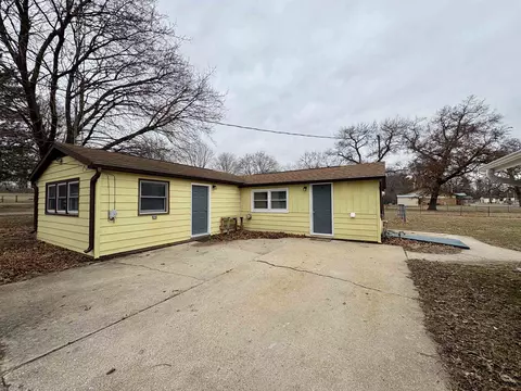 3724 W 5th St, Afton, WI 53501