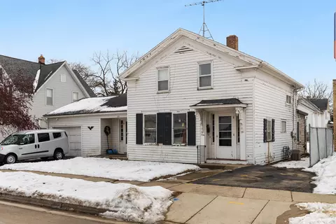 123 W Milwaukee Ave, Fort Atkinson, WI 53538