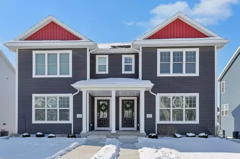432 Crusader Pt, Waunakee, WI 53597