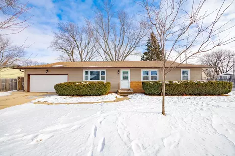 1993 Meadow Dr, Beloit, WI 53511
