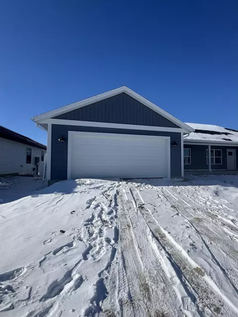 280 Santa Maria Dr, Arlington, WI 53911
