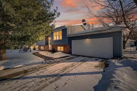 1505 Steven St, Sun Prairie, WI 53590