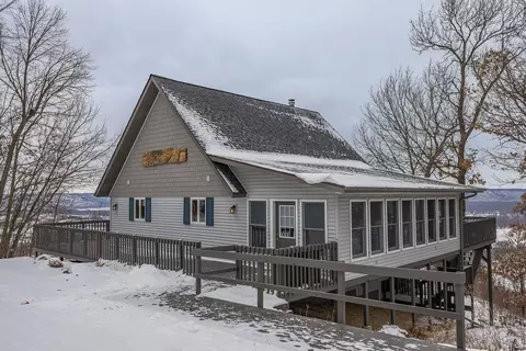 s8011 Eagle Crest Drive, De Soto, WI 54624