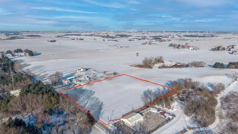 5 52 Acres Cemetery Rd, Randolph, WI 53956