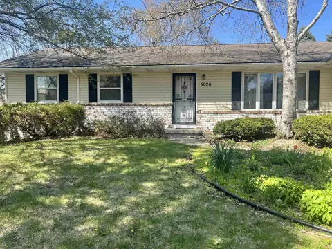 5026 Piccadilly Dr, Madison, WI 53714