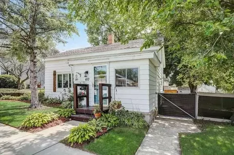 410 E Howard St, Portage, WI 53901