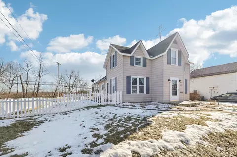 632 E Cook St, Portage, WI 53901