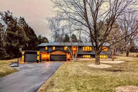 4730 Toepfer Rd, Middleton, WI 53562