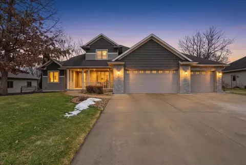907 Lichte Dr, Mazomanie, WI 53560