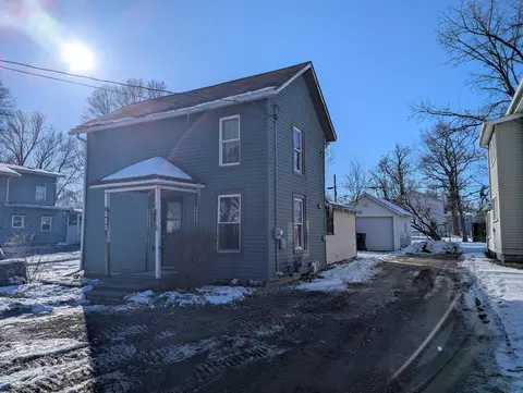 320 Linn St, Janesville, WI 53548