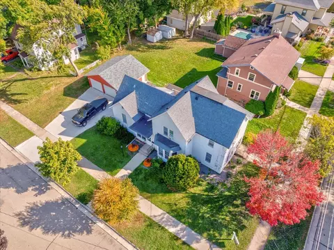 105 N Harrison St, Stoughton, WI 53589