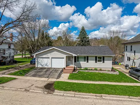 410 4th Ave, New Glarus, WI 53574